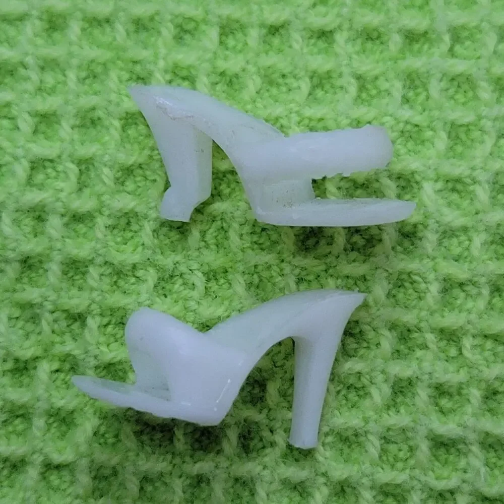 Barbie 1968 White Open Toe Spike High Heel Shoes Mules